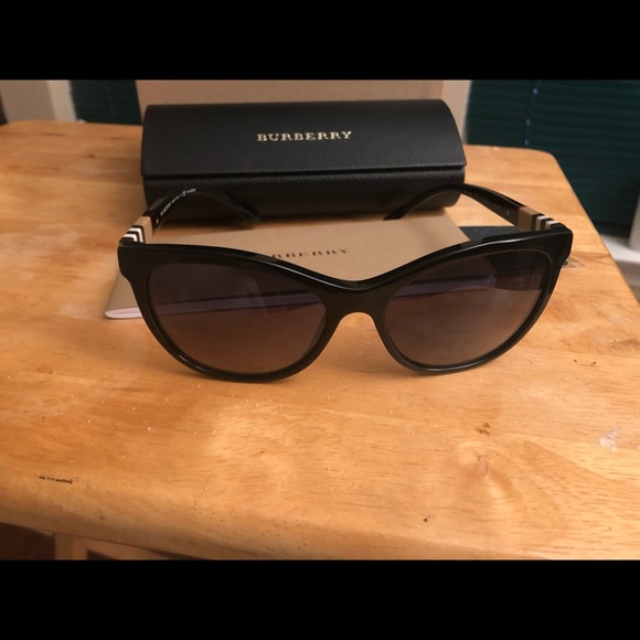 burberry sunglasses women's 2018